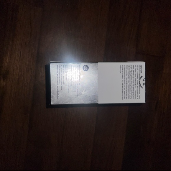 Anua Azelaic Acid 10+ Hyaluron Serum - Black and White - Picture 4 of 5